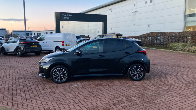 Toyota Yaris 1.5 Hybrid Design 5dr CVT Hybrid Hatchback